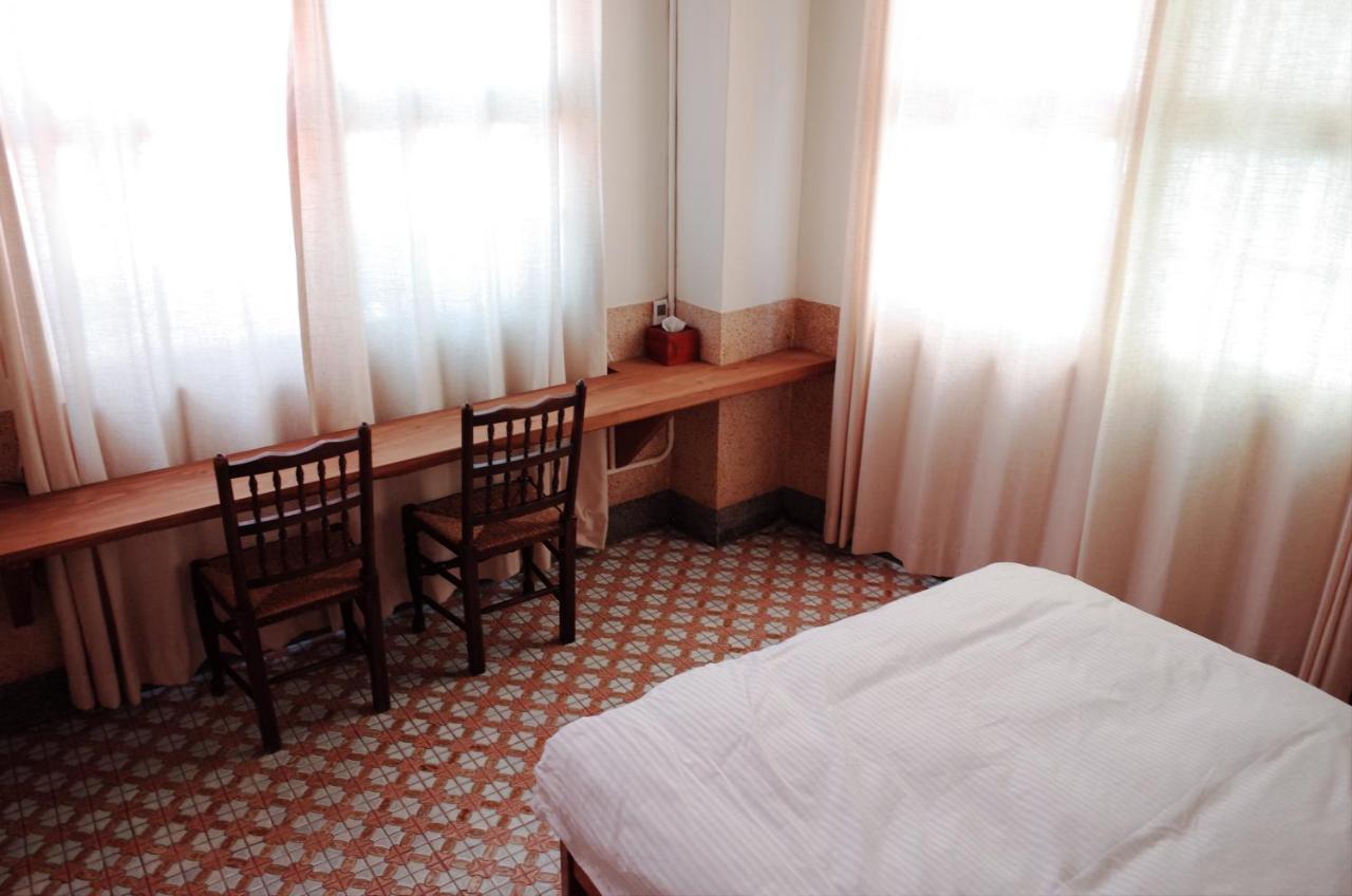Neat Hostel Tainan Værelse billede