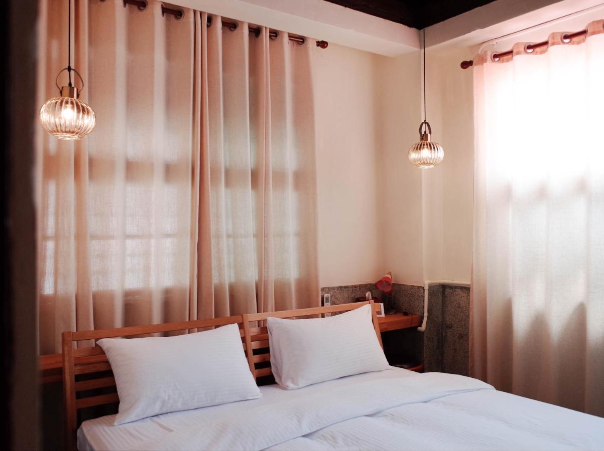 Neat Hostel Tainan Værelse billede