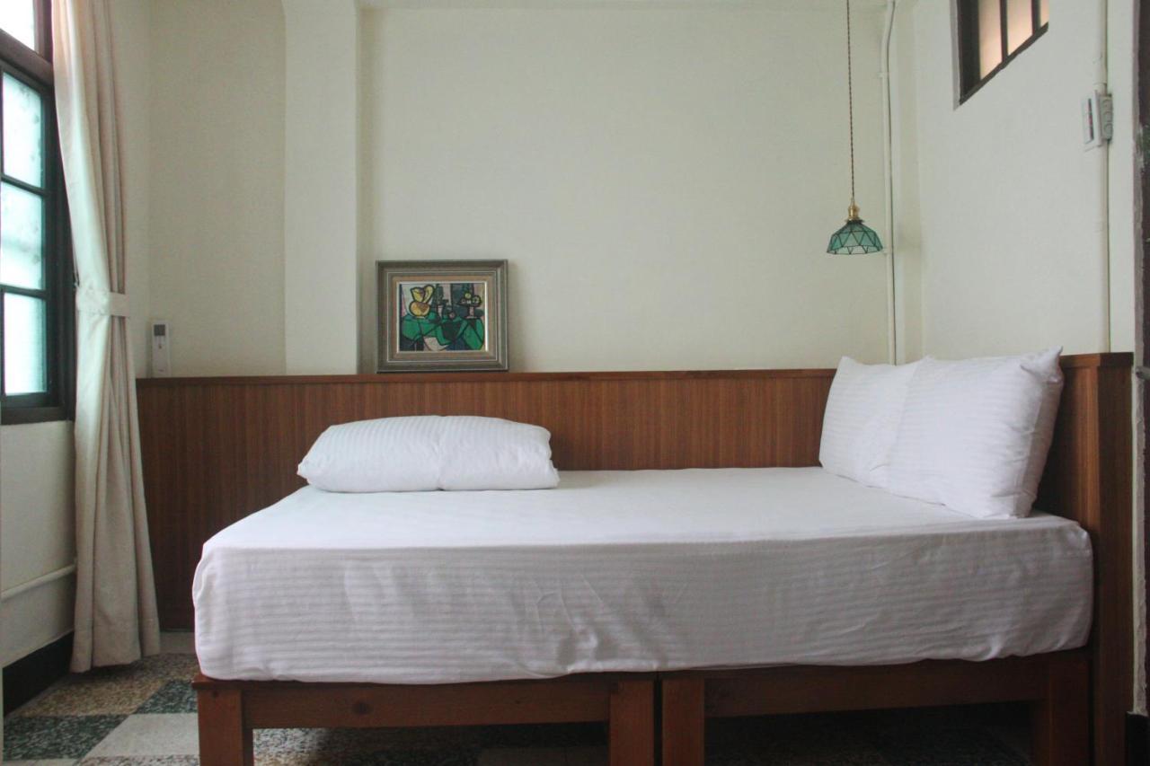 Neat Hostel Tainan Eksteriør billede